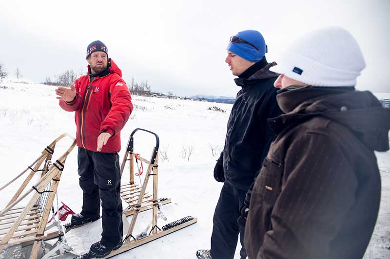 winter teambuilding activities with Beito Husky Tours