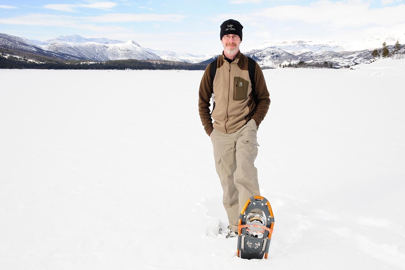 Traditional snowshoeing on frozen lake, Norway | Beito Husky Tours